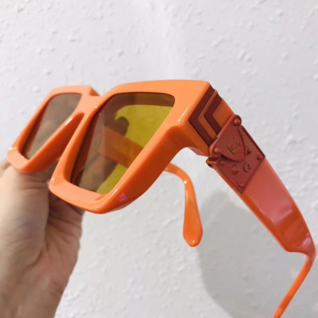 Sunglasses orangeแว่น