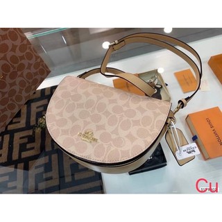 กระเป๋าสะพายข้าง coach พร้อมกล่อง