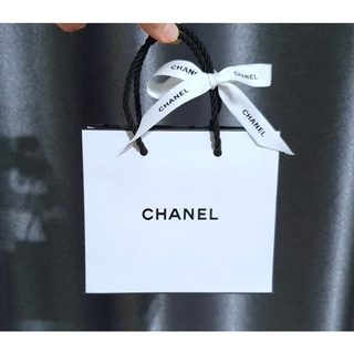 ถุงแบรนด์เนม CHANEL ขนาดเล็ก Size S พร้อมโบว์CHANEL ของแท้💯%จากเคาน์เตอร์ไทยค่ะ