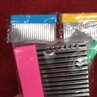 (โค้ดส่งฟรีหน้าร้าน) (คละสี มีราคาส่ง) มีดตัดวุ้น ตัดเฉาก๊วย มีดหั่นขอบหยัก สำหรับตัดแต่งผลไม้ได้