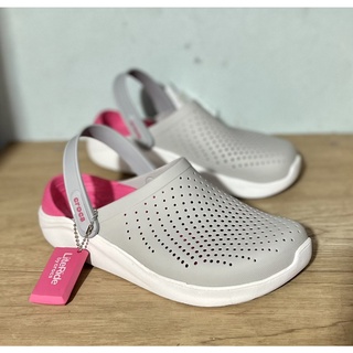 รองเท้าแตะตัวโต ยี่ห้อCROCS สีสำหรับผู้หญิงใส่อยู่บ้าน ผลิตจากยางเเท่ คุณภาพดี น้ำหนักเบา ใส่สบาย พื้นไม่ลื่น เบอร์ 36