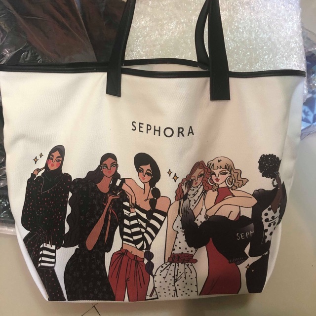 sephora bag ; shopping bag
