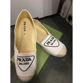 SALE รองเท้าแบบผ้า PRADA สวยใส่สบาย เบอร์ 42