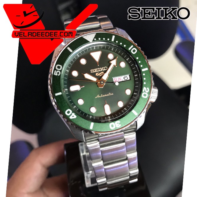 NEW SEIKO 5 SPORTS AUTOMATIC SRPD63K1 นาฬิกาข้อมือผู้ชายสีเงิน หน้าปัดเขียว สายสแตนเลส Veladeedee รุ