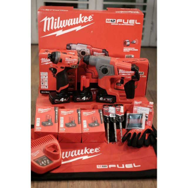 Milwaukee Drill and Drive Combo Setชุดคอมโบ สว่านโรตารี่ M12 ch + ไขควงกระแทก M12 Fid2 โปรโมชั่นราคา