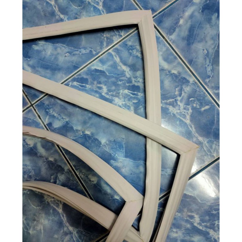 900075 ขอบยางตู้เย็นToshiba ขอบยางตู้เย็น 1 ประตูเดียว รุ่นGR-B171z