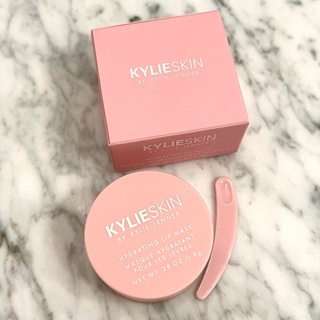 [ของแท้จาก USA] Hydrating Lip Mask จาก Kylie ให้ริมฝีปากเนียนนุ่มชุ่มชื่น พร้อมบำรุงริมฝีปากยาวนานตลอดคืน