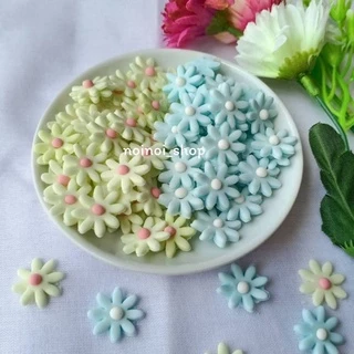 น้ำตาลแต่งหน้าเค้ก ดอกเดซี่ มีหลายสี น่ารักมาก ตกแต่งหน้าเค้ก กินได้