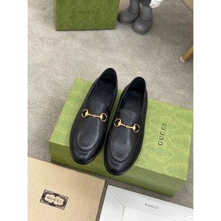 รองเท้า กุชชี่ Men’s Loafers มาพร้อมกล่องอุปกรณ์ตามรูป ถ่ายรูปจากสินค้าจริง Size 40-45