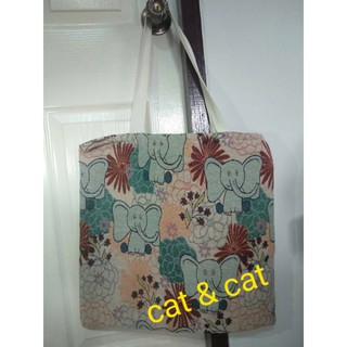 กระเป๋าผ้าลายสวยราคาเพียง59บาท
