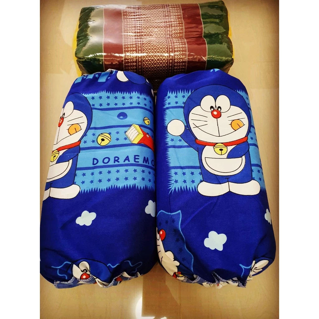 ปลอกหมอนขิดแบบผูกเชือก ลายโดเรม่อนแสตมป์ ผ้าCotton thumbnail 3