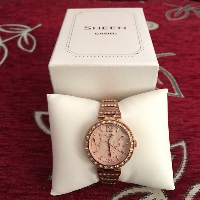 นาฬิกาข้อมือ sheen casio