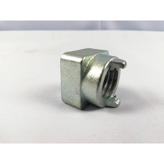 30920 น๊อตตั้งตีนตะขาบ ใช้​ได้กั​บ​รุ่น​ DC60,68 NUT (484-2392-0) อะไหล่รถเกี่ยว ยี่ห้อ​ FARMTECH