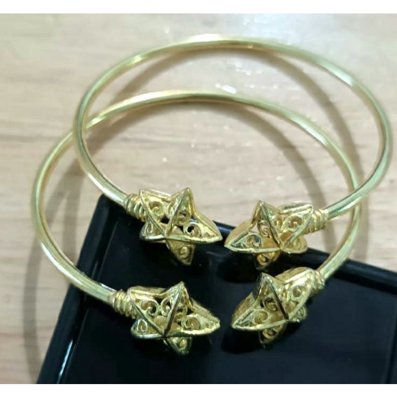 กำไลข้อมือทองเหลืองแท้ ไม่ลอกไม่ดำ กำไลทองเหลืองหัวเป็นรูปดาว ปรับขนาดได้ตามข้อมือ กำไลทองเหลืองลายดาว 2 (BL)