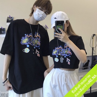 แหล่งขายและราคาเสื้อคู่รักชายหญิง oversize  เสื้อผ้าแฟชั่นวัยรุ่นน่ารัก   เสื้อโอเวอร์ไซส์เกาหลี แนวสตรีท สกรีนลายวินเทจ  ไปทะเล xxlอาจถูกใจคุณ