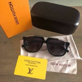 LOUIS VUTTION NEw EVIDENT