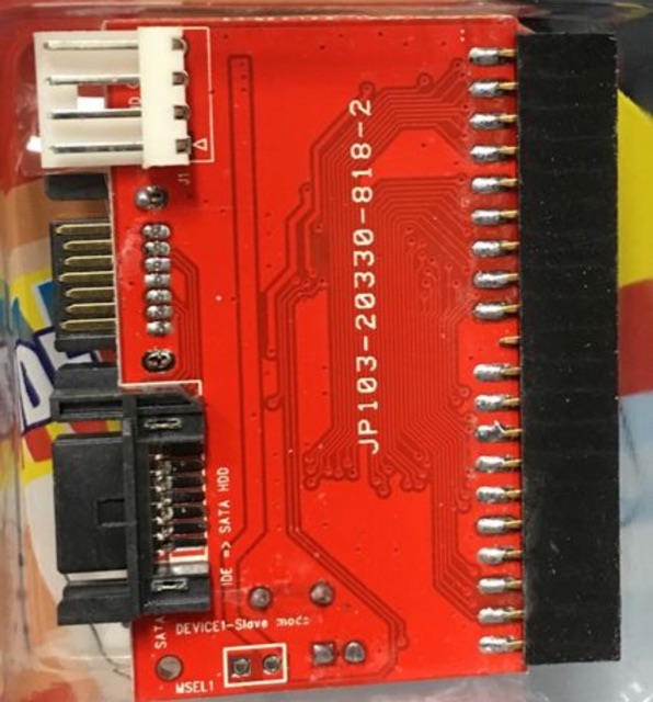 IDE TO SATA เป็น ตัวแปลง HARDDISK  รุ่นเก่าที่เป็น IDE ต้องการนำมาใช้กับเมนบอร์ดรุ่นใหม่