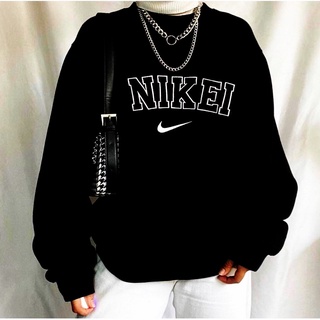 ปี...เสื้อกันหนาว ผ้ากํามะหยี่ ลาย Nik CREWNECK
