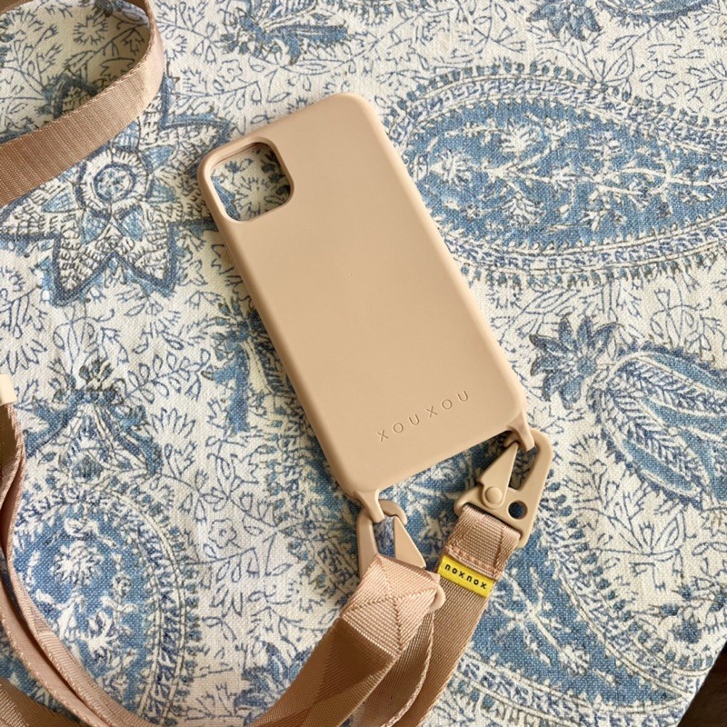 เคส XOUXOU iPhone 11pro max สีชมพูนู๊ด มือสอง