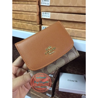 กระเป๋าสตางค์ coach ใบสั้น สามพับ ขนาด 4.5 นิ้ว