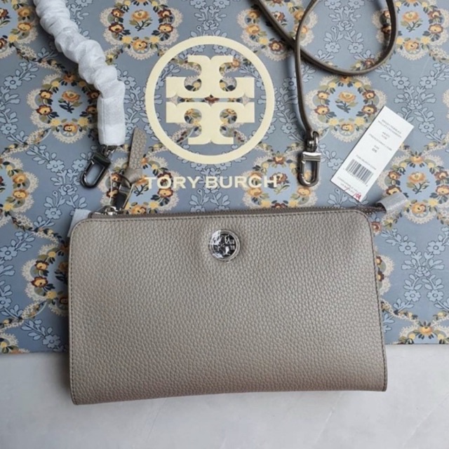 🎀 (สด-ผ่อน) กระเป๋าสะพาย สีเทา French Gray / Light Oak 49123 Tory Burch  Brody Pebbled Wallet Crossbody | Shopee Thailand