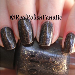 พร้อมส่ง OPI - Top the Package with a Beau (HR J11) ยาทาเล็บ สีดำมีสีประกายสีทอง แท้ 100%