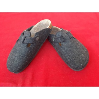 BIRKENSTOCK ผ้าสักหลาดสีเทาดำ ไซร์ UK5 US6 EUR37