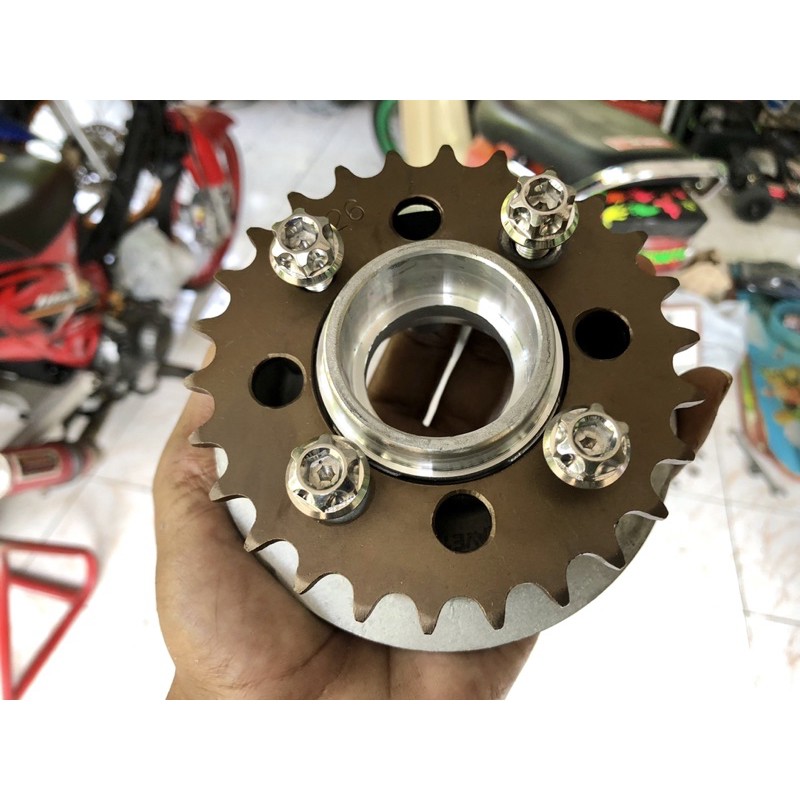 น๊อตยึดสเตอหลังเวฟ น้าคมน๊อตซิ่งแท้ ตัวผู้ เบอร์12 1ชุดมี4ตัว - รูปที่ 2