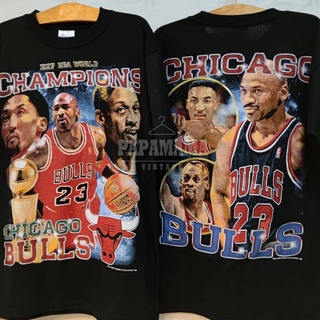 เสื้อยืดผ้าฝ้าย [ CHICAGO BULLS ] The Legends of BIG THREE  เสื้อบาส เสื้อวินเทจ ชิคาโก บลูส์ papamama vintageS-3XL