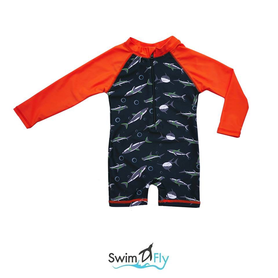 ชุดว่ายน้ำกันยูวี SwimFly แบบบอดี้สูทแขนยาว ลายปลาฉลาม