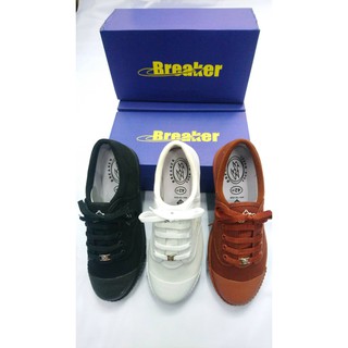 รองเท้าผ้าใบนักเรียน ยี่ห้อ Breaker รุ่น 4*4 (เบอร์ 29-42)