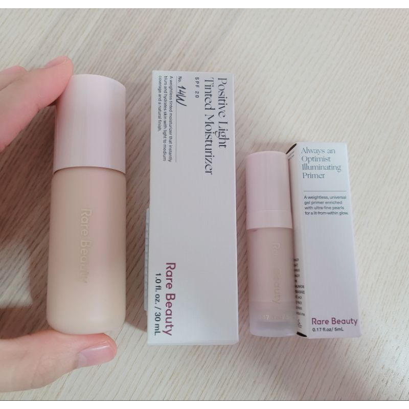 ส่งต่อ Rare Beauty Positive Light Tinted Moisturizer Spf 20 สี 14W ฟรี Primer