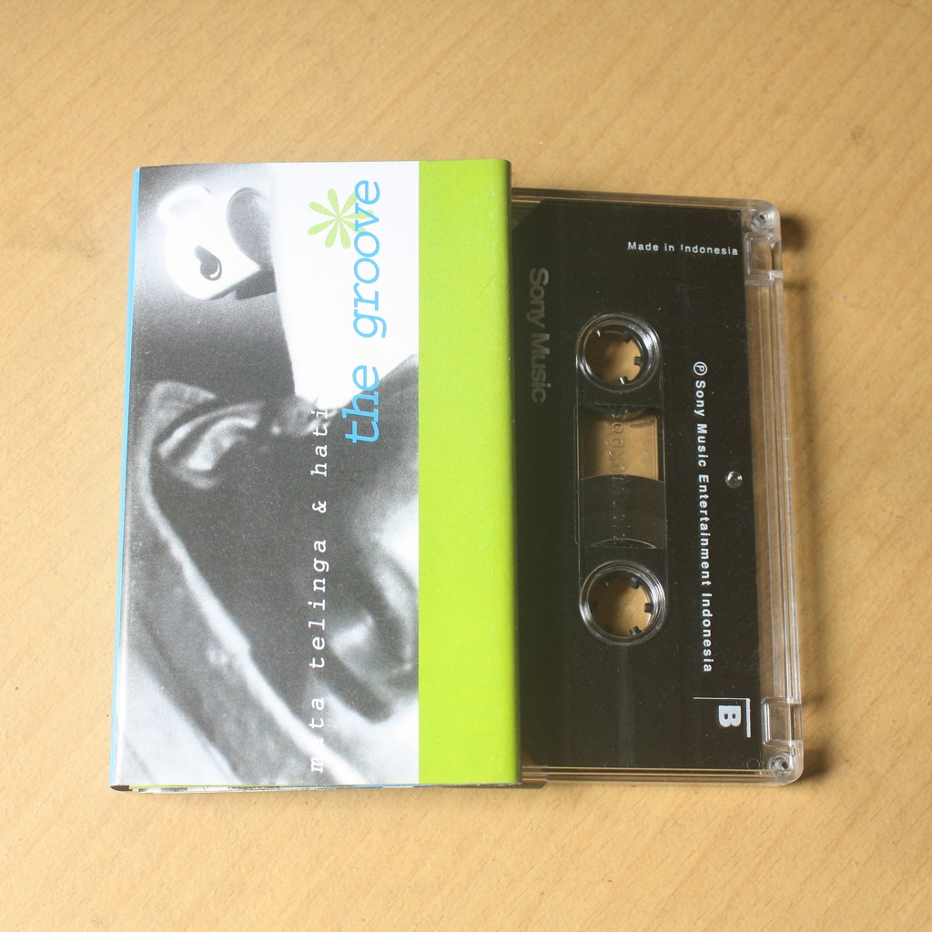 Mata The Groove Tape Cassette - Ear & Heart Eyes