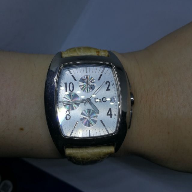 ขายนาฬิกา Dolce Gabbana สายหนังจระเข้ ของแท้ครับ
