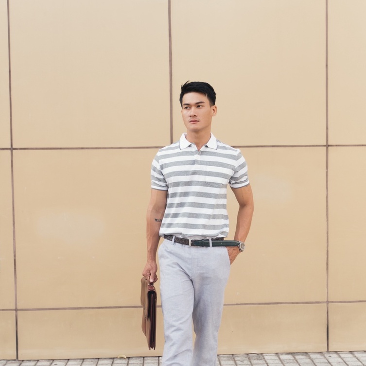 เสื้อยืดคอปกลายทางสีขาวสําหรับผู้ชาย F2 Fashion & Freedom TC369-TSX
