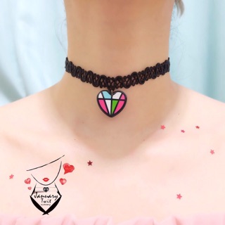 Choker สายหยักสีดำ จี้หัวใจหลากสี