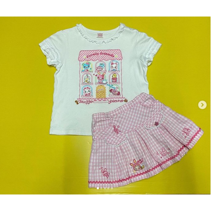 เสื้อและกระโปรง Mezzo Piano