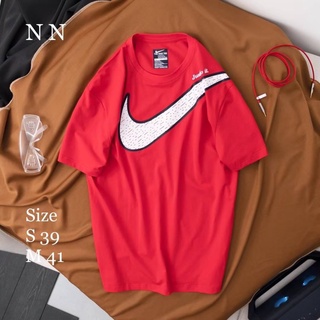 nike เสื้อยืดแขนสั้น