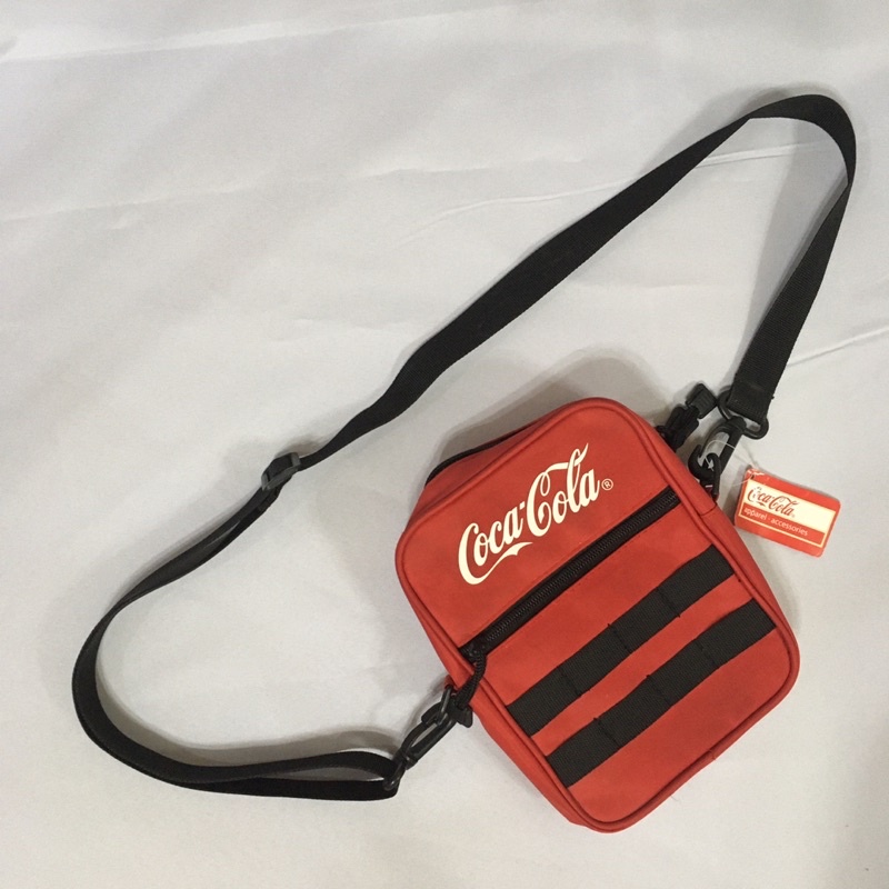 กระเป๋า Coca Cola 19.5x14x4CM (ปี 2010)