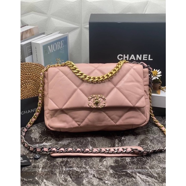 Chanel 19 สีชมพู  Size 30 cm
