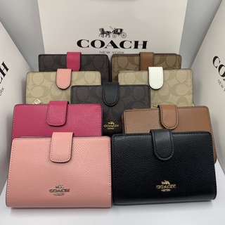 แท้💯%🎀 COACH F53562 53436 กระเป๋าสตางค์ผู้หญิงใหม่ กระเป๋าสตางค์ขนาดกลางและยาว กระเป๋าสตางค์แบบสั้น กระเป๋าสตางค์แบบยาว กระเป๋าสตางค์แบบหนีบ กระเป๋าสตางค์แบบซิป กระเป๋าสตางค์หนัง กระเป๋าสตางค์แบบคลัตช์