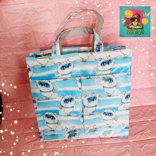กระเป๋าแคนวาส กันน้ำ เคลือบพลาสติก ลายแมว สีฟ้า น่ารัก หนังเคลือบ แข็งแรง 30*30*12ซม.