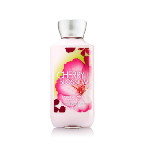 Bath &amp; Body Works Body Lotion - Cherry Blossom (236 ml)