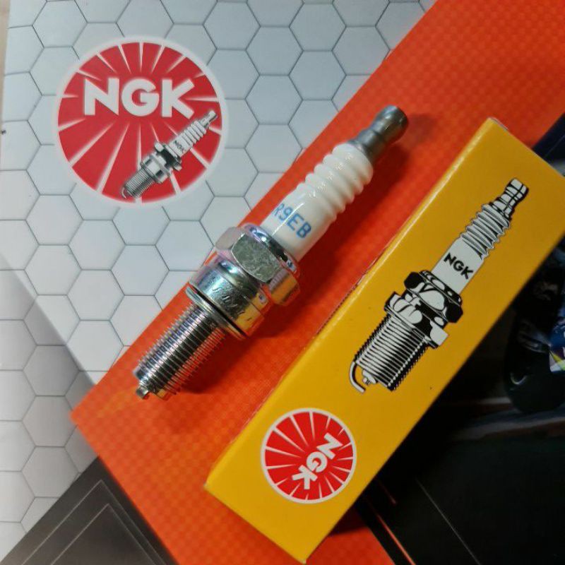 หัวเทียน NGK CR9EB สำหรับAll new Vespaโดยตรง