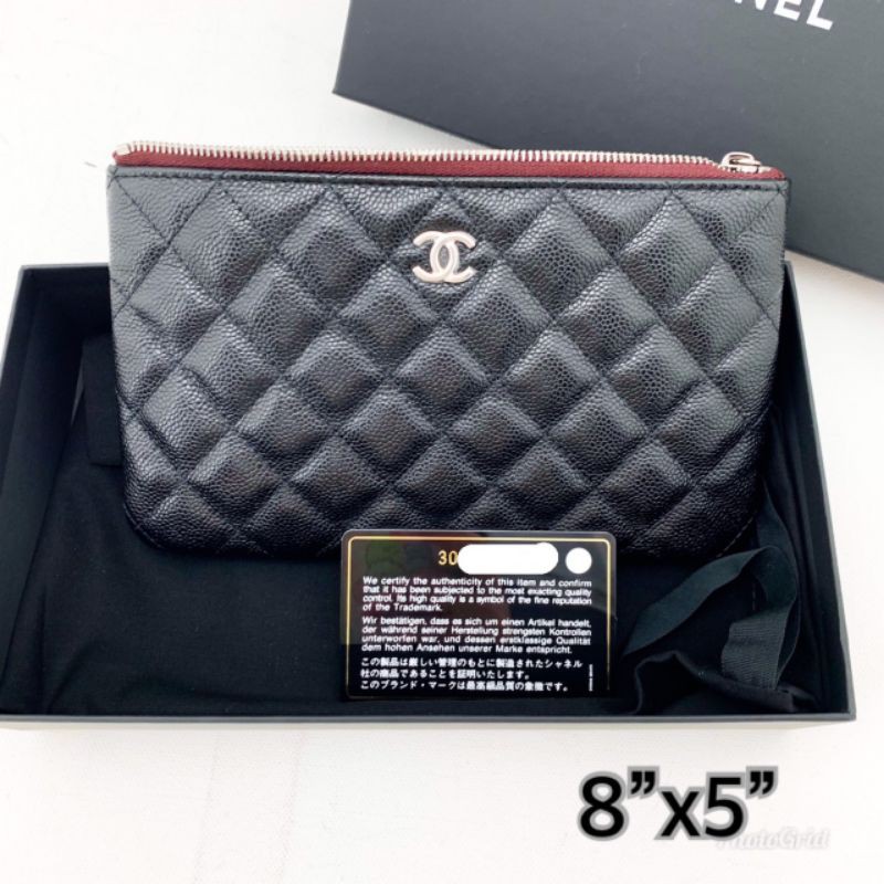 New Chanel O case 8" SHW