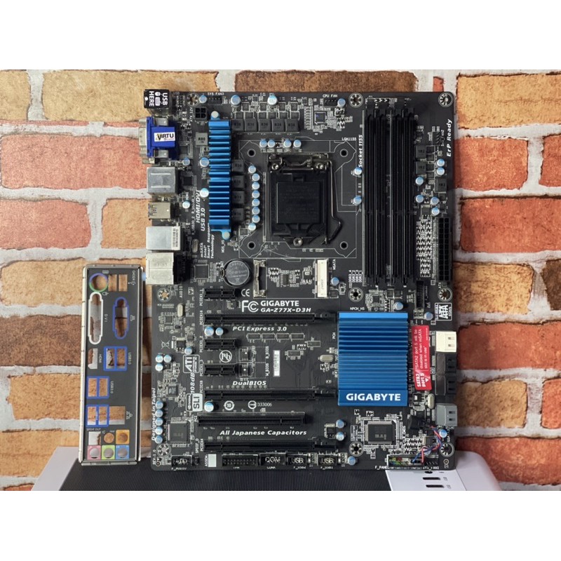 MB 1155 gigabyte ga-z77x-d3h เเรงๆใหญ่ๆสวยๆ
