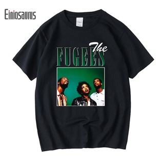 ผลิตภัณฑ์ใหม่👕เสื้อยืดลําลอง แขนสั้น พิมพ์ลายกราฟฟิค The Fugees 90s สไตล์วินเทจ สีดํา สําหรับผู้ชาย และผู้หญิง