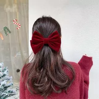 กิ๊บติดผม แต่งโบว์ ผ้ากำะหยี่ ขนาดใหญ่
