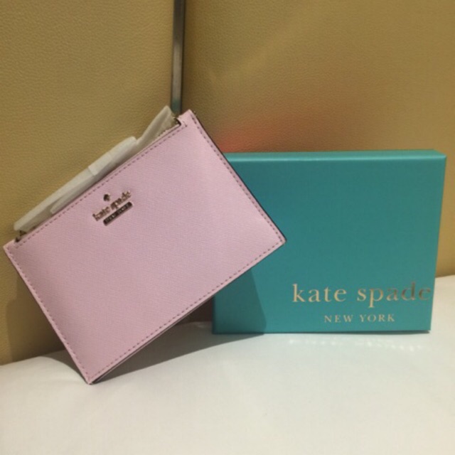 กระเป๋าคล้องมือ kate spade แท้ 💯% จากช้อป