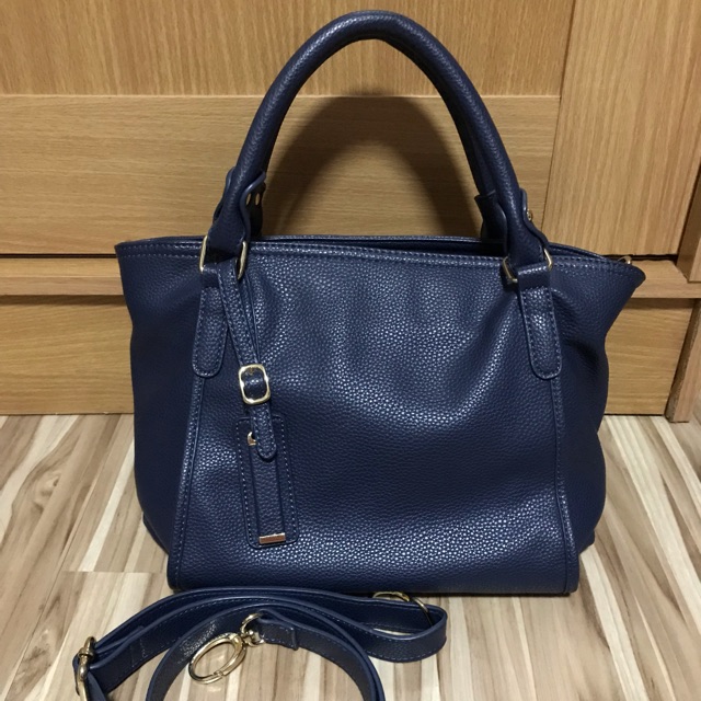 กระเป๋า ถือ สะพายข้าง O&B oandb สี midnight blue